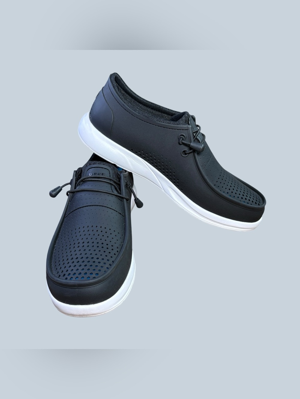 Reef Water Coast Slip-On Water Shoes Men’s US 9 Black White Comfort Casual